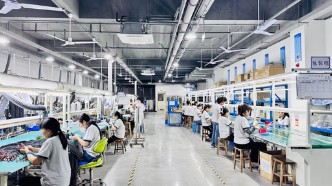 提携工場の組み立てライン